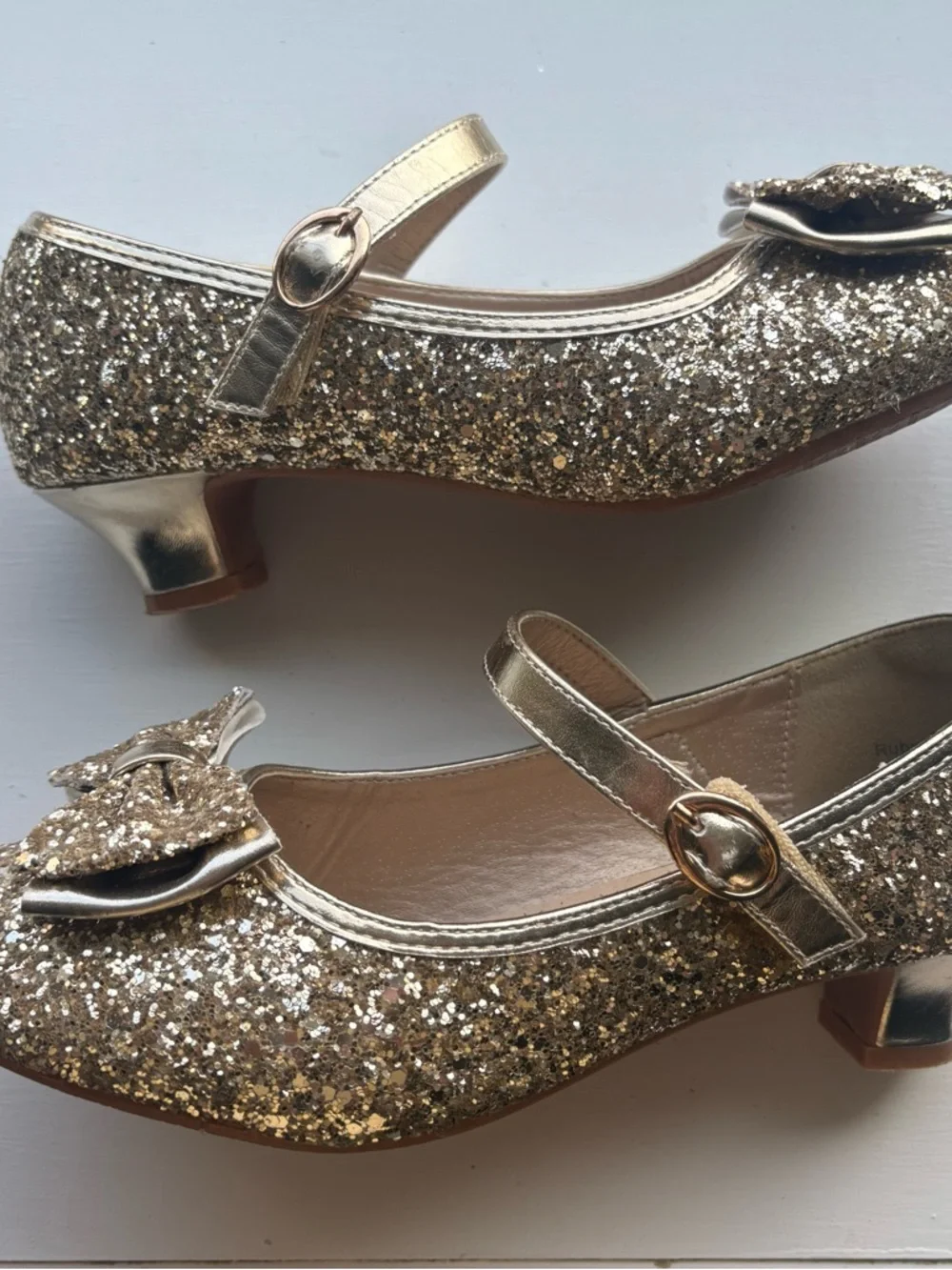 Pandaninjia Gold Glitter Heels Big Girls Size 5